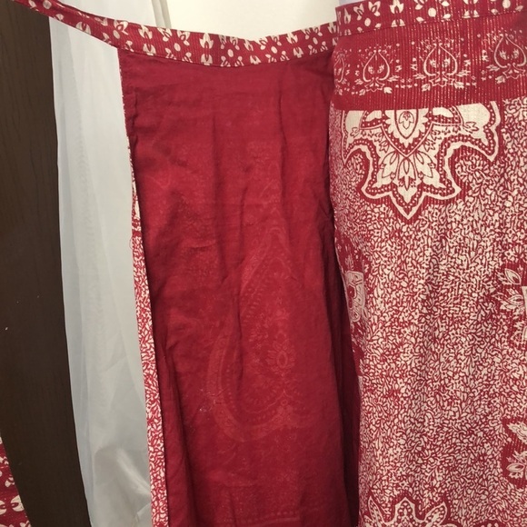 BCBG Maxazria red and gold bohemian style wrap skirt size XS - Picture 10 of 12